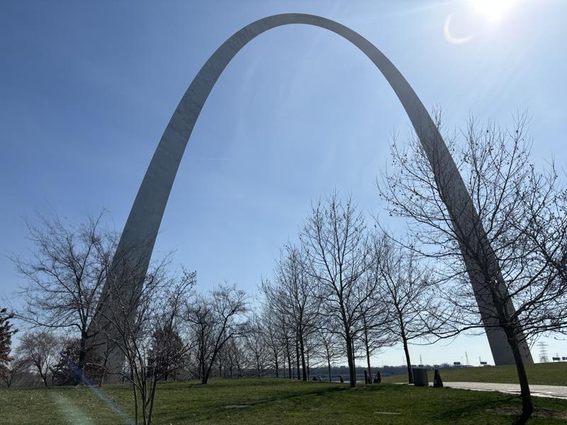 Gateway Arch National Park - America's Amazing Arch and Other Gateway Glories